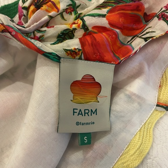 FARM Rio Multicolor Floral Crop Top - Picture 3 of 4